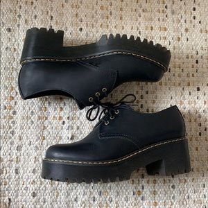 Dr. Martens platform Shriver Oxford